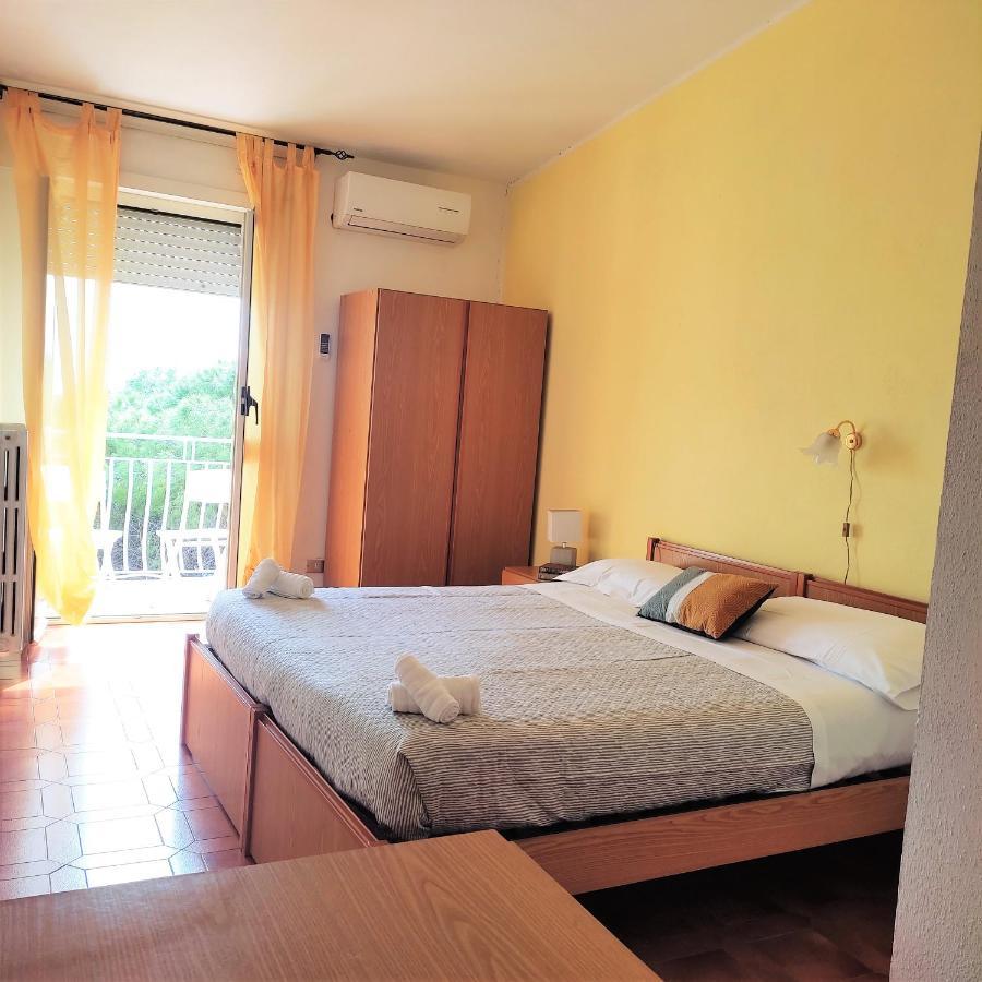קאלה גונונה Piccolo Hotel Nuova Gestione מראה חיצוני תמונה