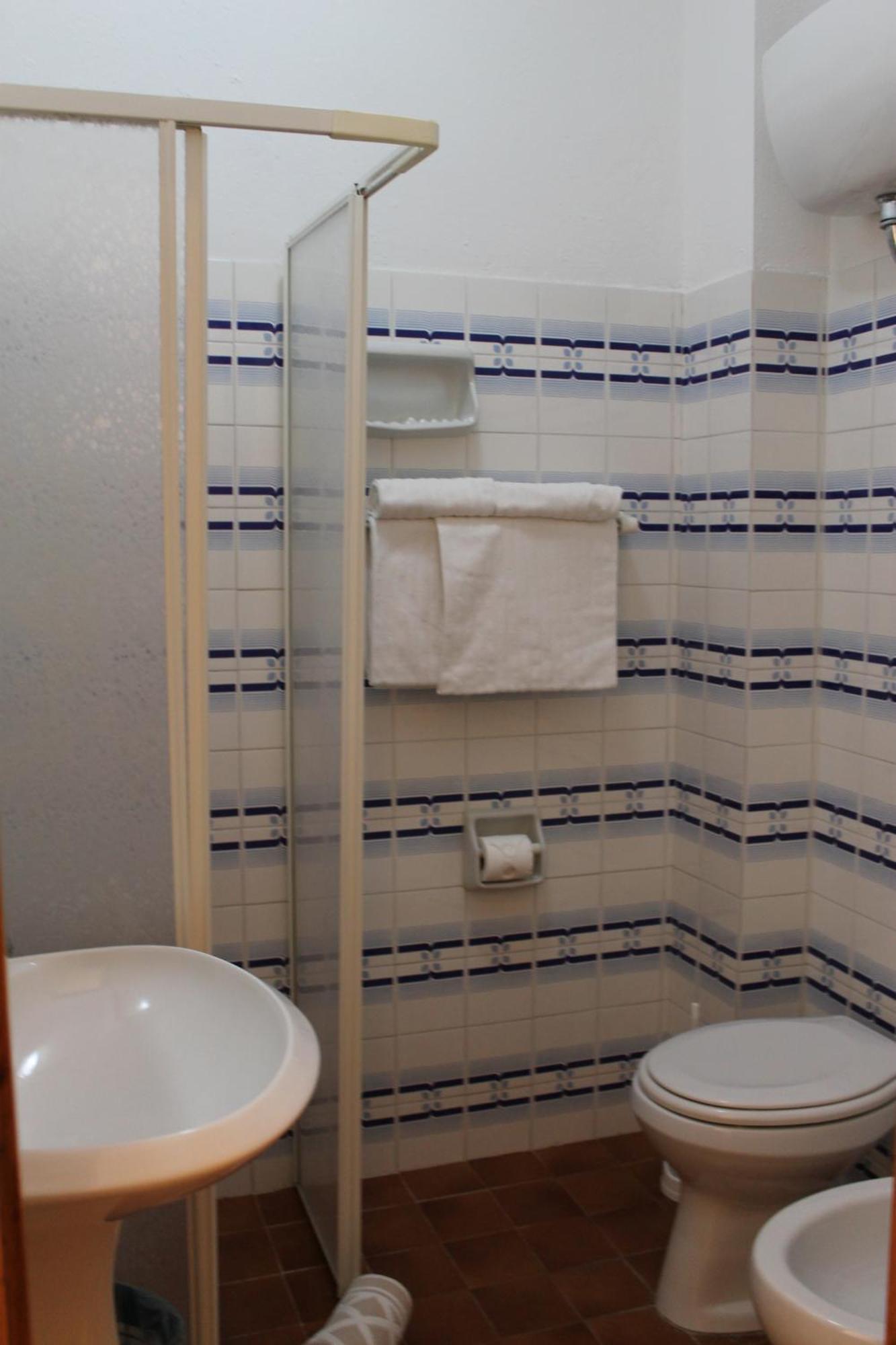 קאלה גונונה Piccolo Hotel Nuova Gestione מראה חיצוני תמונה